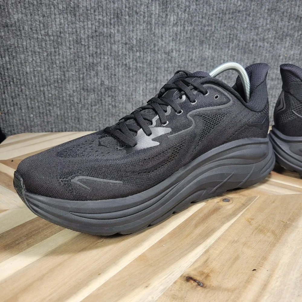 Hoka One One HOKA Clifton 10 Triple Black Size 13 D Sneakers Comfort Cushioned